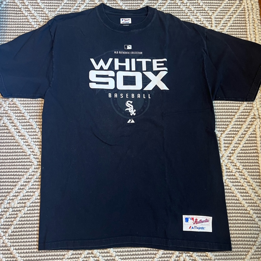 Majestic Men's Black White Sox T-Shirt